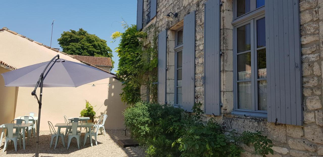 La Cour Saint Louis Castelnau-Montratier Exterior foto