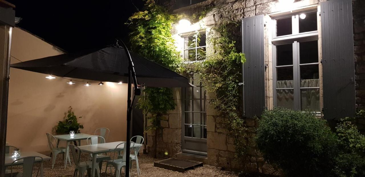 La Cour Saint Louis Castelnau-Montratier Exterior foto
